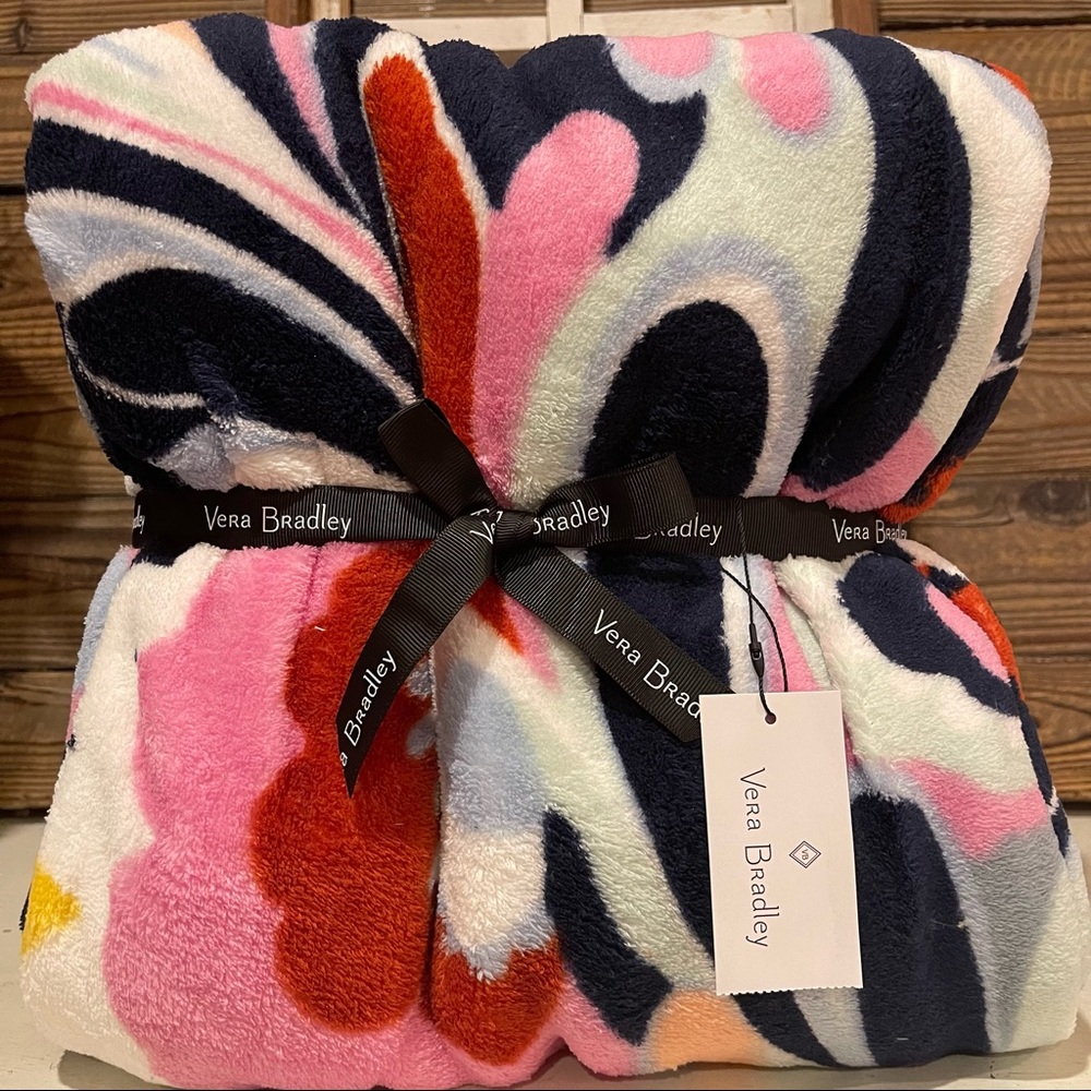 Vera Bradley Mod Paisley Fleece Throw Blanket NWT New